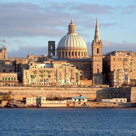 Stylish 2Br Apartment In Central St Julians Saint Julian's エクステリア 写真