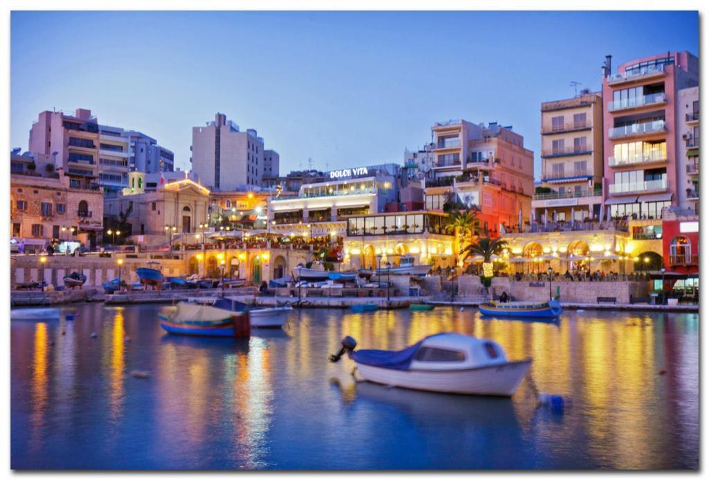 Stylish 2Br Apartment In Central St Julians Saint Julian's エクステリア 写真