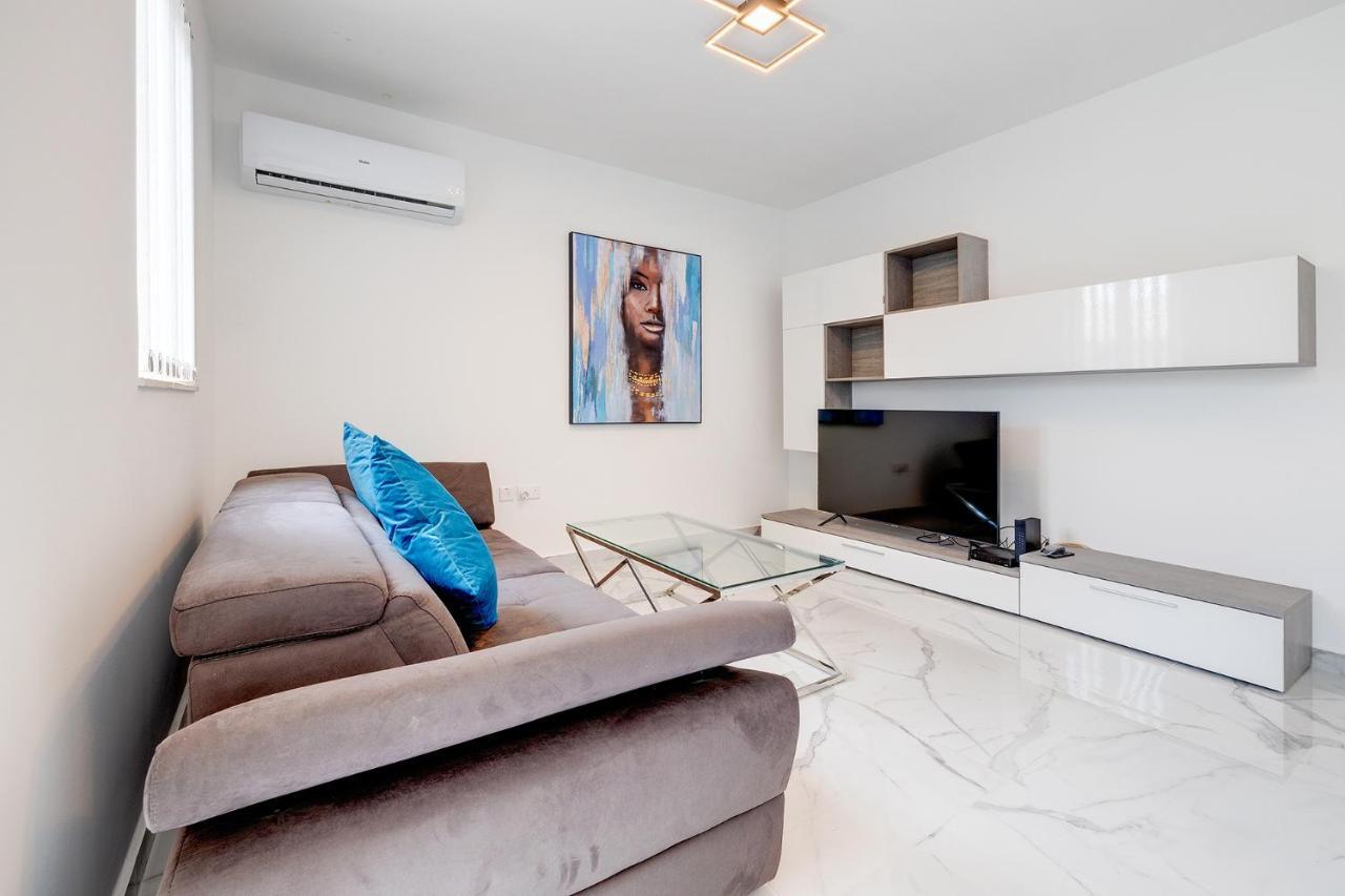Stylish 2Br Apartment In Central St Julians Saint Julian's エクステリア 写真