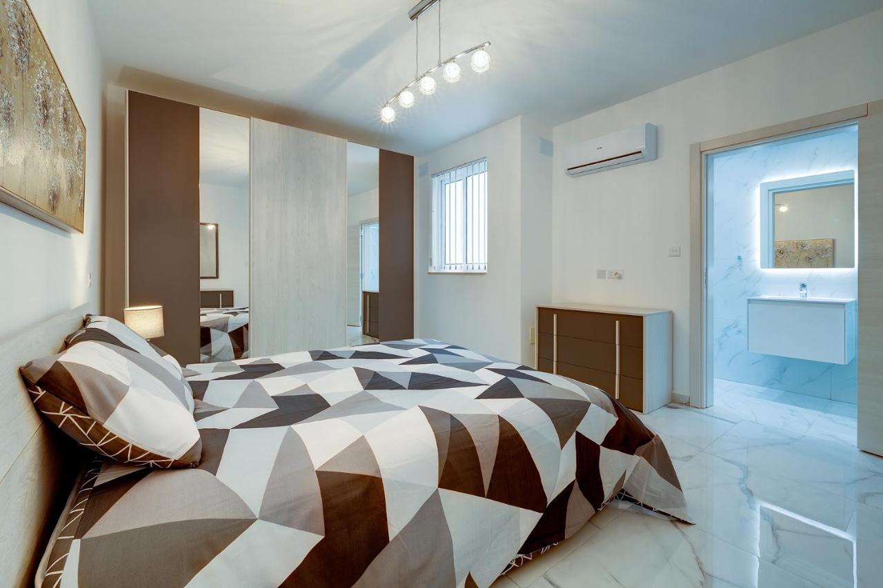 Stylish 2Br Apartment In Central St Julians Saint Julian's エクステリア 写真