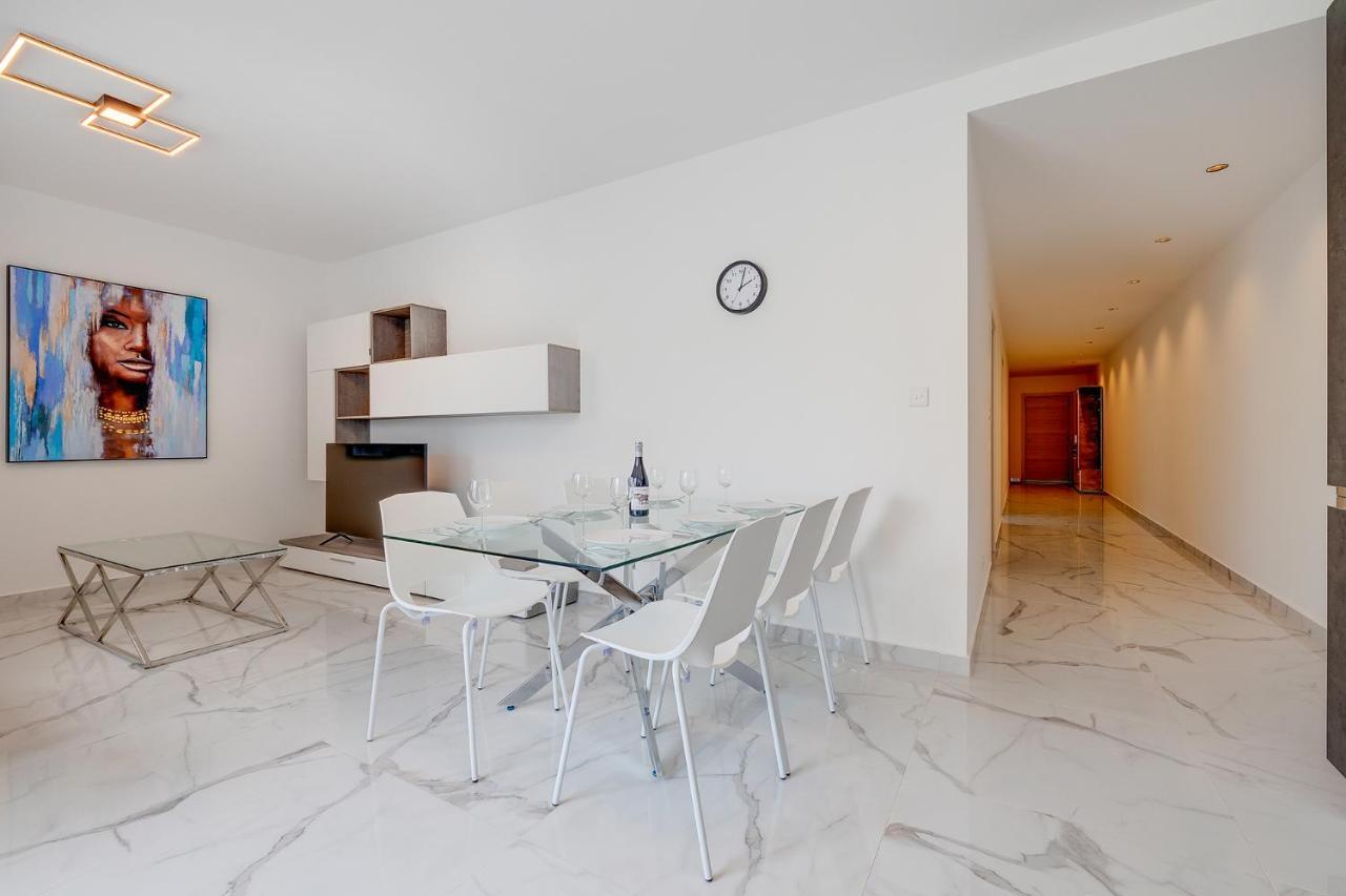Stylish 2Br Apartment In Central St Julians Saint Julian's エクステリア 写真