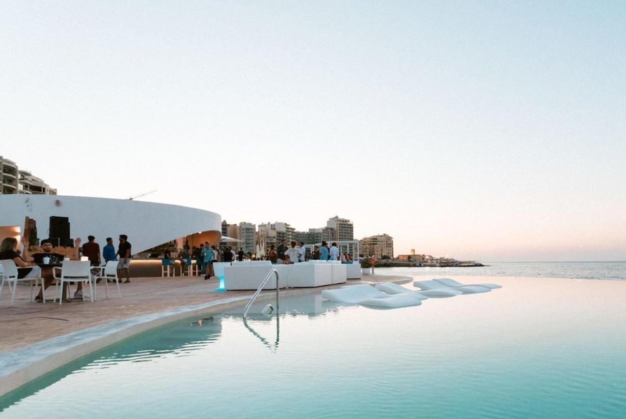 Stylish 2Br Apartment In Central St Julians Saint Julian's エクステリア 写真